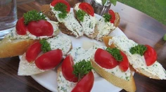 Vanilkovo-smotanové želé s kiwi a medom