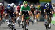 VIDEO: Cavendish to dokázal. Na Tour vyhral už 34. etapu a vyrovnal tak rekord Merckxa