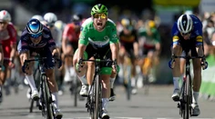 VIDEO: Cavendish to dokázal. Na Tour vyhral už 34. etapu a vyrovnal tak rekord Merckxa