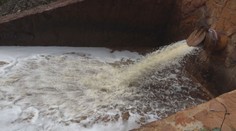 Rieka Slaná je stále oranžová, domáci musia na trvalé riešenia čakať