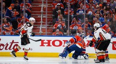 VIDEO: Edmonton doma prehral aj druhý duel, Pittsburgh vyhral aj bez Crosbyho