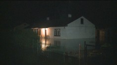 VIDEO: Hornád zaplavil v Kysaku domy. Ľudia v nich majú meter vody a prebývajú na poschodí