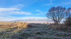 POČASIE: Slovensko čakajú mrazivé noci. Od piatka večera fúka na západe silný vietor