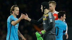 Dvojgólový Messi zbavil Čecha kúzla, Wenger: "Žiadna hanba"