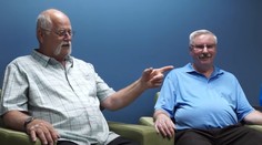 Dôchodca dodržal takmer 30-ročný sľub. O multimiliónovú výhru sa podelil s najlepším kamarátom