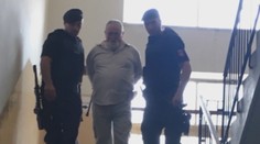 Dôchodca, ktorý strieľal na úrade v Nitre, vraždu naplánoval. Obeť zachránila chladnička