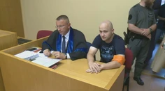 Proces s mladíkom obvineným z pokusu o vraždu dievčat sa začal odznova. Za útok nožom ho vlani odsúdili na 15 rokov