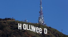 Niečo tu nesedí. Svetoznámy nápis zrazu znamenal niečo iné