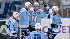 Extraliga: Nitra i Slovan natiahli skvelé série, Réway zarmútil Poprad. Spišiaci doma vybuchli