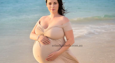 Mamička nafotila tehotenské snímky. Všimli ste si, čo je na nich nezvyčajné?