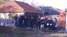 Dvojročné dieťa spadlo do hlbokej šachty. Vyťahovali ho 12 hodín