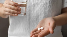 Ženy sa počas menopauzy obávajú hormonálnej liečby. Gynekologička vysvetlila, či je strach oprávnený