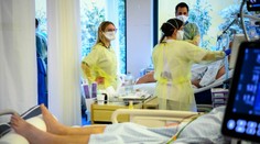 Zdravotníci môžu pracovať, aj keď sú pozitívni na COVID-19