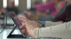 Bez internetu zaplatia viac. Tichá zmena poplatkov, ktorá najviac zasiahla seniorov