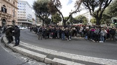 Taliansko zasiahlo zemetrasenie, v Ríme evakuovali metro