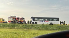 Po nehode autobusu v Košiciach aktivovali traumatologický plán. Do nemocnice priviezli desiatky zranených