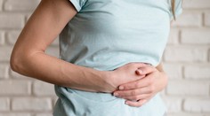 Únava, priberanie aj vysoký cholesterol: Osem príznakov, ktoré môžu signalizovať problémy s pečeňou