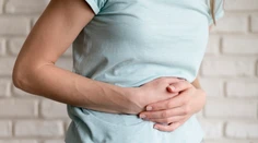Únava, priberanie aj vysoký cholesterol: Osem príznakov, ktoré môžu signalizovať problémy s pečeňou