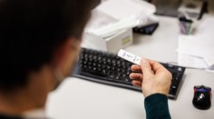 Na pracovisko môžu oddnes vstúpiť iba zaočkovaní zamestnanci, otestovaní alebo po covide