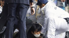 FOTO a VIDEO: Japonský premiér Kišida terčom útoku počas prejavu na verejnosti