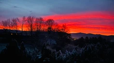 OBRAZOM: Nebo sa sfarbilo do žerava. Slovákov okúzlil východ slnka