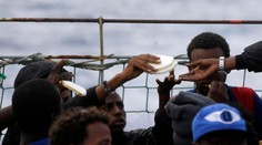 V stredu zadržali v Maďarsku 1141 migrantov