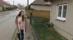 Lenka kúpila dom v dražbe, dodnes v ňom nebýva. Stala sa z neho nočná mora