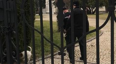 Na úrade vlády hľadali bombu, páchateľovi hrozí až päť rokov za mrežami