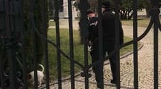 Na úrade vlády hľadali bombu, páchateľovi hrozí až päť rokov za mrežami