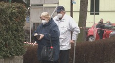 Starším seniorom sa nezdá, že lekár si od nich pýta negatívny test