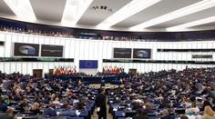 Vrcholné posty exekutívy EÚ ostali neobsadené. Lídri sa na prvom stretnutí v Bruseli nedohodli na menách