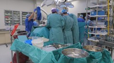 Bizarný prípad v nemocnici. Defibrilátory mali voperovať aj pacientom, ktorí ich nepotrebovali