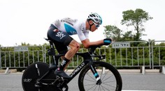 Giro: Froome spadol počas prehliadky trate, napriek tomu sa postavil na štart