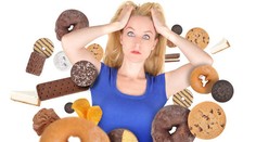 Ukrajina zakázala predaj ruských cukroviniek, syrov a rybacích výrobkov