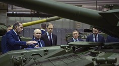 Putin je na nebezpečnom rázcestí. Pokračovanie vojny je pre ruskú ekonomiku zničujúce, no mier ju môže zabiť