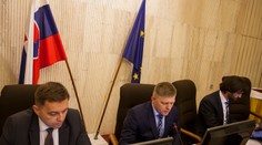 Opozícia chce odvolať vládu, ale najskôr podá návrh na Plavčana