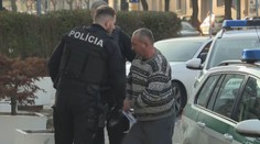 Viackrát jej mal hlavu udrieť o podlahu. Sudca poslal Ukrajinca po vražde družky do väzby