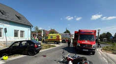 FOTO: Pri vážnej nehode zasahoval vrtuľník. Motorkárka bojuje o život, no je pri vedomí