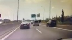 VIDEO: Vodič Jeepu na D2 predbiehal sprava v obrovskej rýchlosti a cez plné čiary