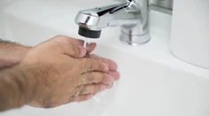 Pozor, na Slovensku sa rýchlo šíri žltačka. Hlavná hygienička má dôležitú radu, týka sa ovocia