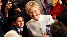 Clintonová vyhrala aj tretiu debatu