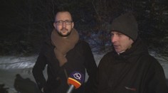 Cestujúci z autobusu, ktorý po šmyku visel nad priekopou, prehovorili