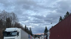 Poľskí farmári pritvrdzujú. Avizujú, že do týždňa zablokujú ďalšie priechody so Slovenskom