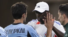 Pri debute dostal do varu celé Tehelné pole. Yaya Touré hovoril o novej posile Slovana v superlatívoch