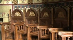 Za sedadlo v kostole vysolil nehorázne peniaze. Manželka chcela mať dobrý výhľad