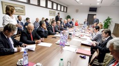 Kiska podľa Smeru niekoľkonásobne prekročil limity na kampaň, opozícia oponuje