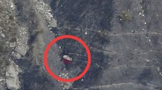 Pilot airbusu sa nemohol dostať do kokpitu. Chcel vyraziť dvere