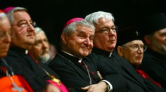 Poľský biskup na konferencii odsúdil alkoholizmus a ešte v ten večer sa opil do bezvedomia