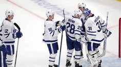 VIDEO-NHL: Boston s Chárom začal play off prehrou, obhajca z Washingtonu má prvý bod