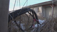 Firma nalákala ľudí na zaujímavú ponuku. Väčšina z nich teraz nemá ani peniaze, ani dom